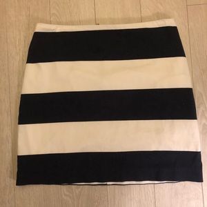 Striped Vineyard Vines skirt